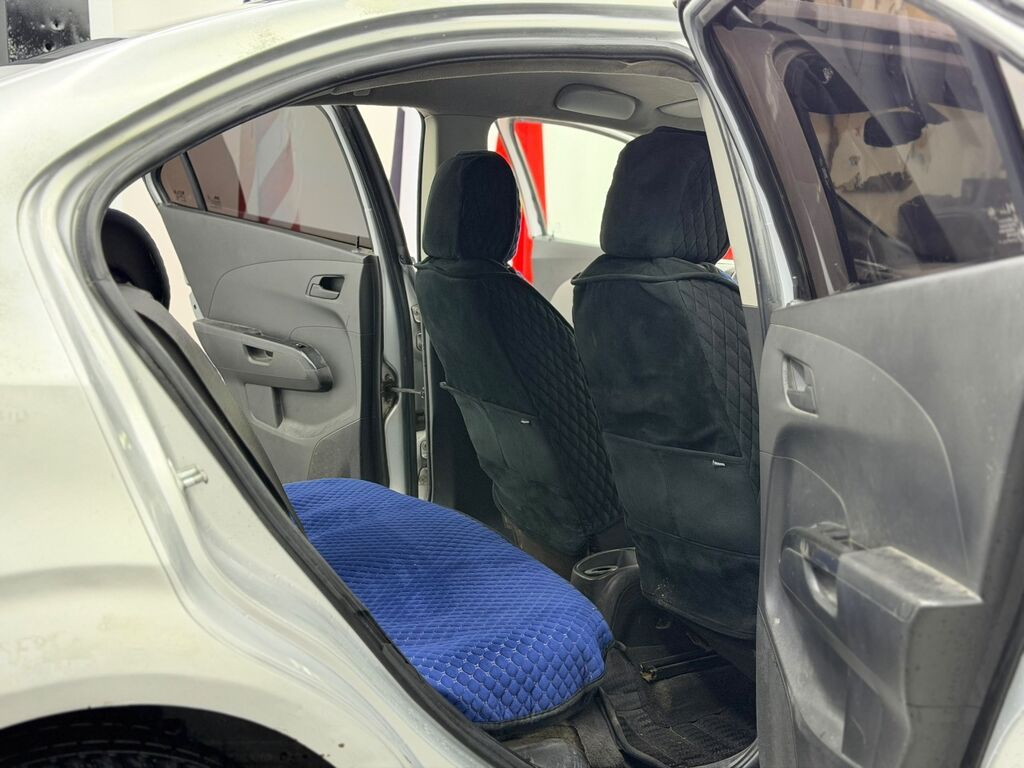 Chevrolet Aveo 2012, 1.6 л, механика, седан: фото 7