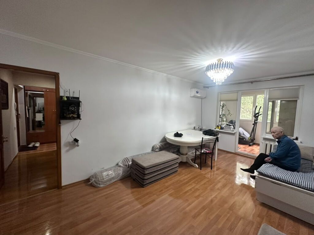 2 комнаты, 44 м², 6 мкр 104 серия, 4 этаж, Косметический ремонт: фото 3