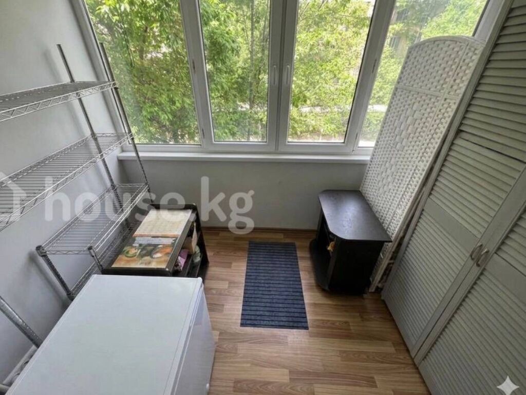 3 комнаты, 58 м², 104 серия, 3 этаж, Косметический ремонт — фото 2