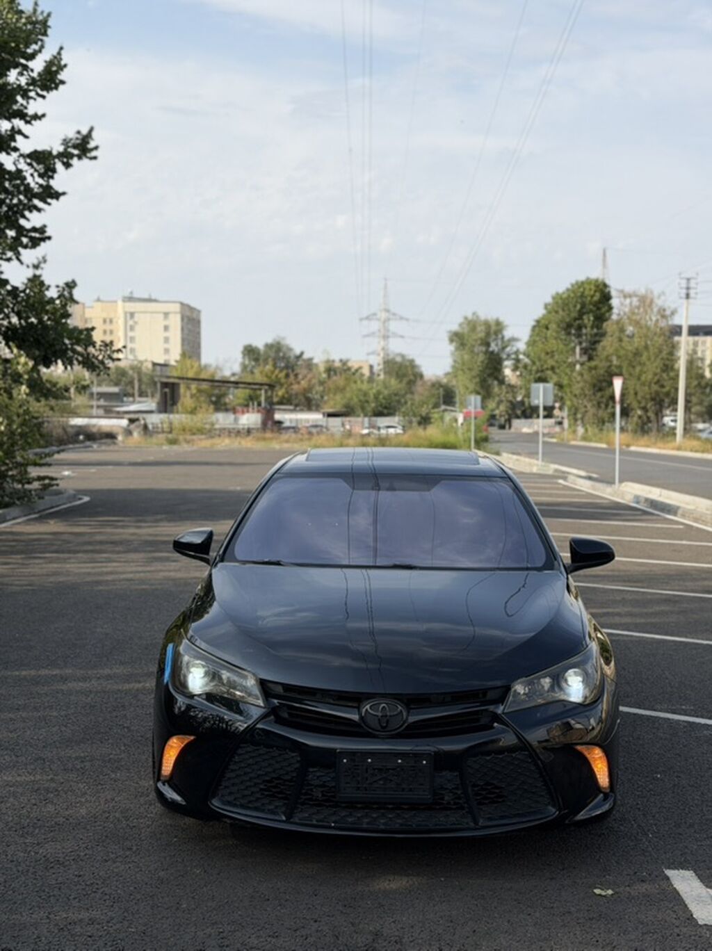 Toyota Camry: 2017 г., 2.5 л, Автомат, Бензин, Седан: фото 2