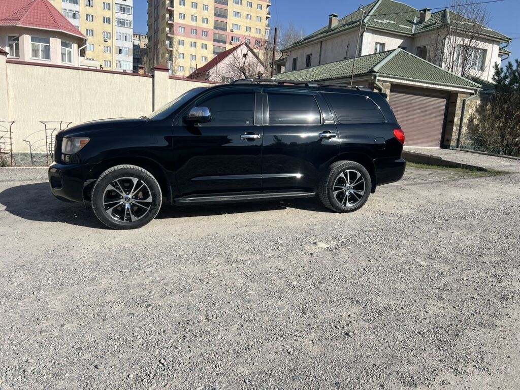Toyota Sequoia: 2008 г., 5.7 л, Автомат, Бензин, Внедорожник — фото 2