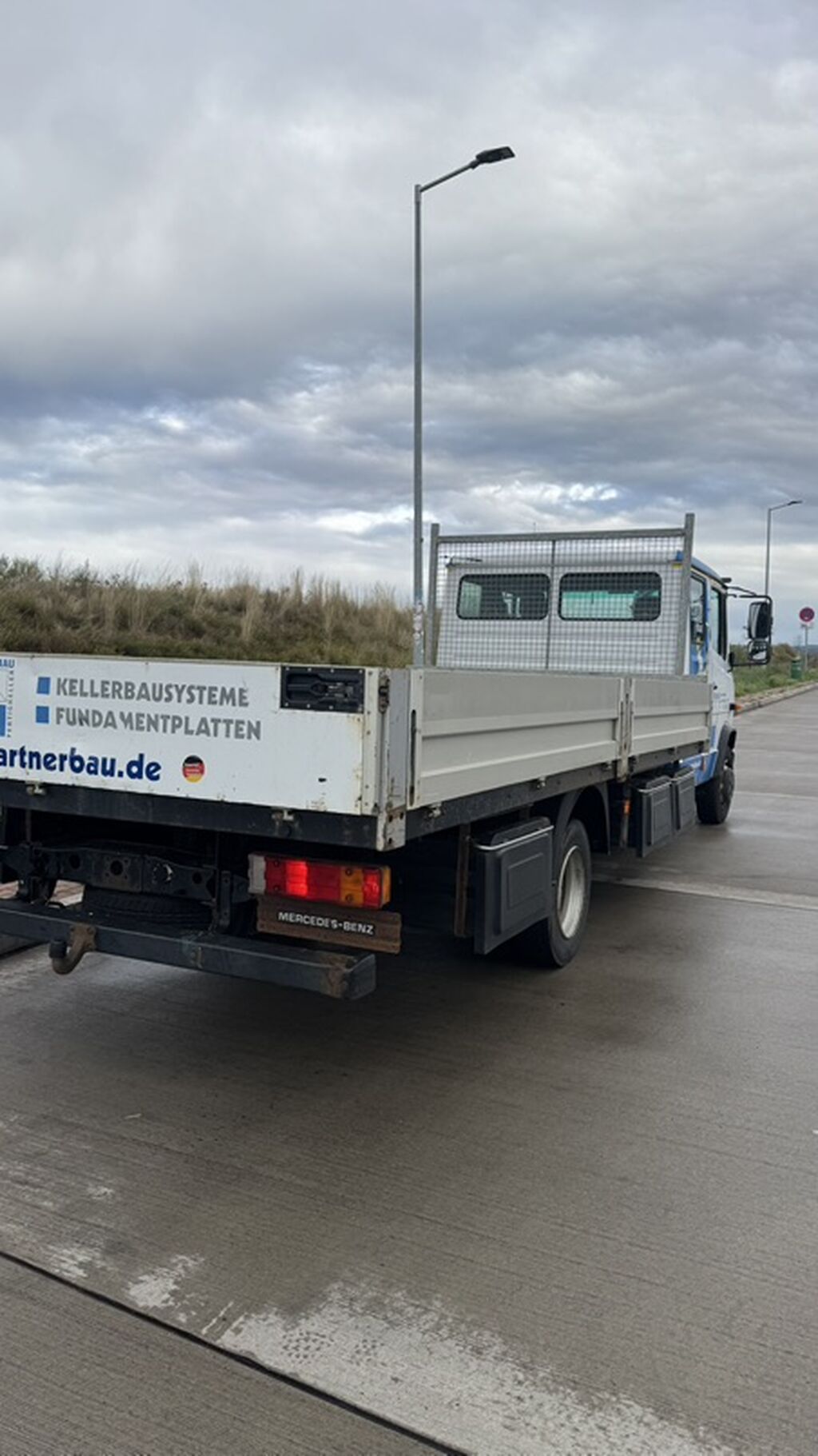 Бортовой грузовик Mercedes-Benz Vario 816D (двойная кабина) -: фото 6