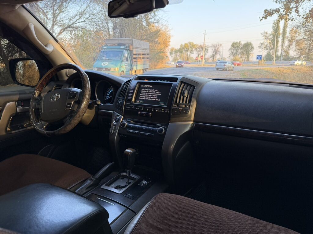 Toyota Land Cruiser: 2008 г., 4.7 л, Автомат, Газ, Внедорожник: фото 5