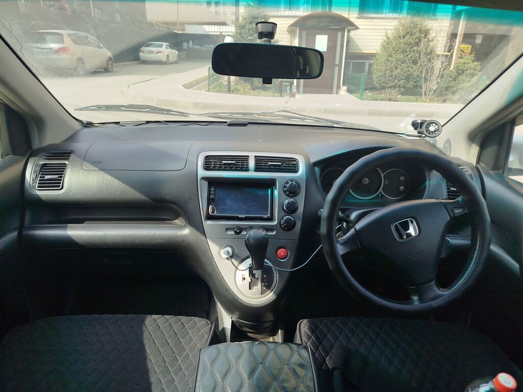 Honda Civic: 2005 г., 1.7 л, Автомат, Бензин, Хэтчбэк: фото 5