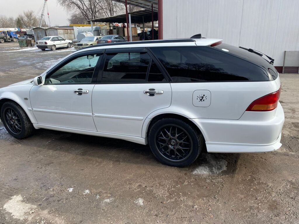 Honda Accord: 2000 г., 2.3 л, Автомат, Бензин, Универсал: фото 3