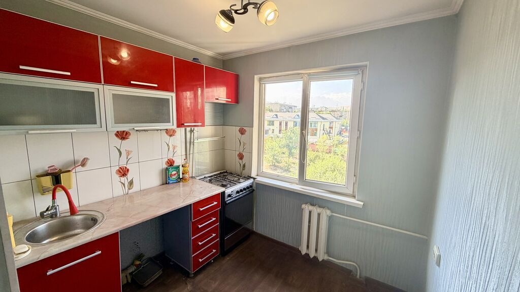 2 комнаты, 48 м², 4 мкр 104 серия, 4 этаж, Косметический ремонт: фото 3