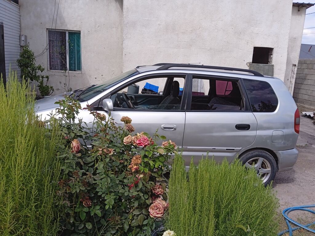 Mitsubishi Space Star: 2002 г., 1.6 л, Механика, Бензин, Седан: фото 4