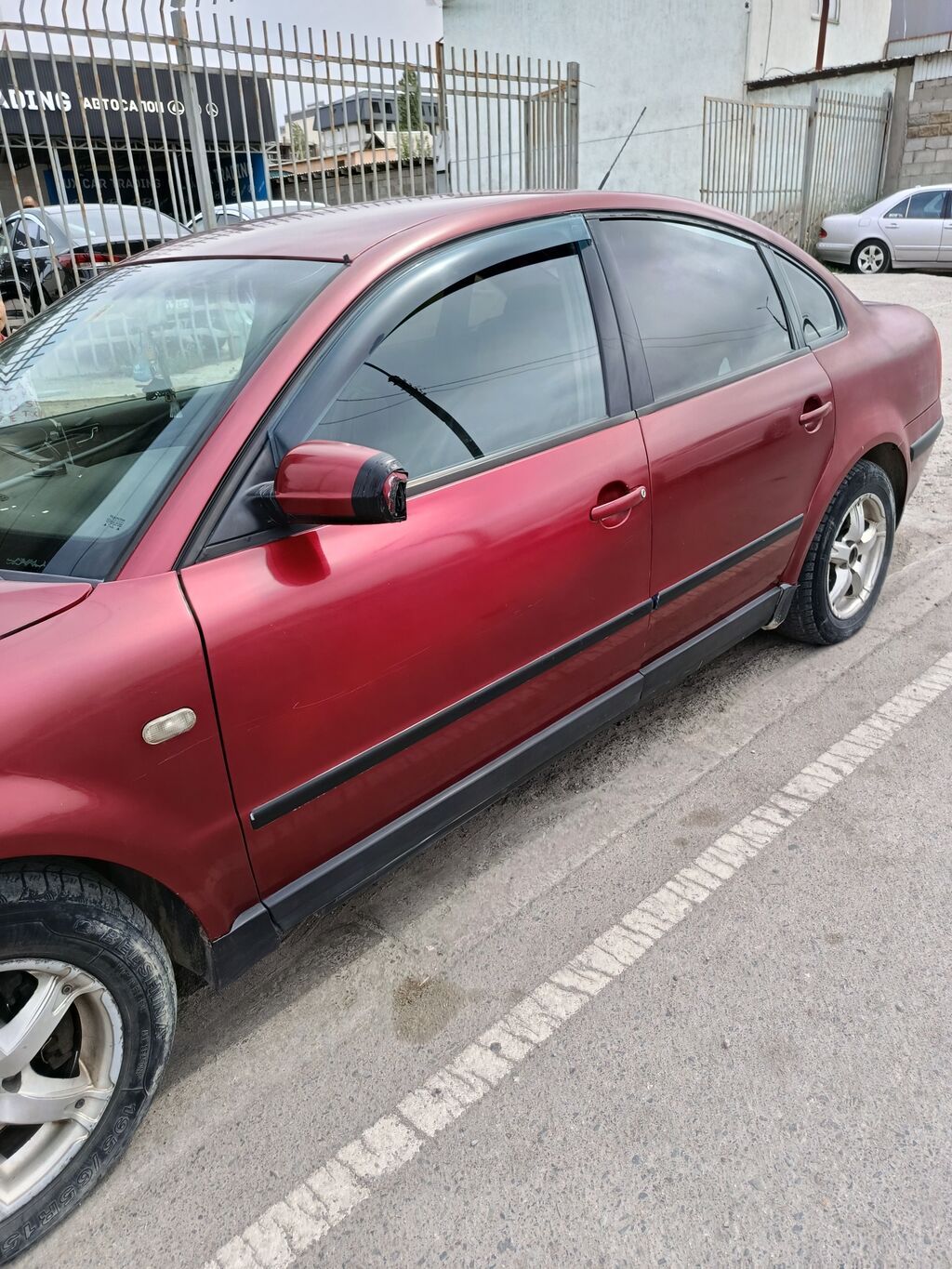 Volkswagen Passat: 2000 г., 2.3 л, Механика, Бензин, Седан: фото 5