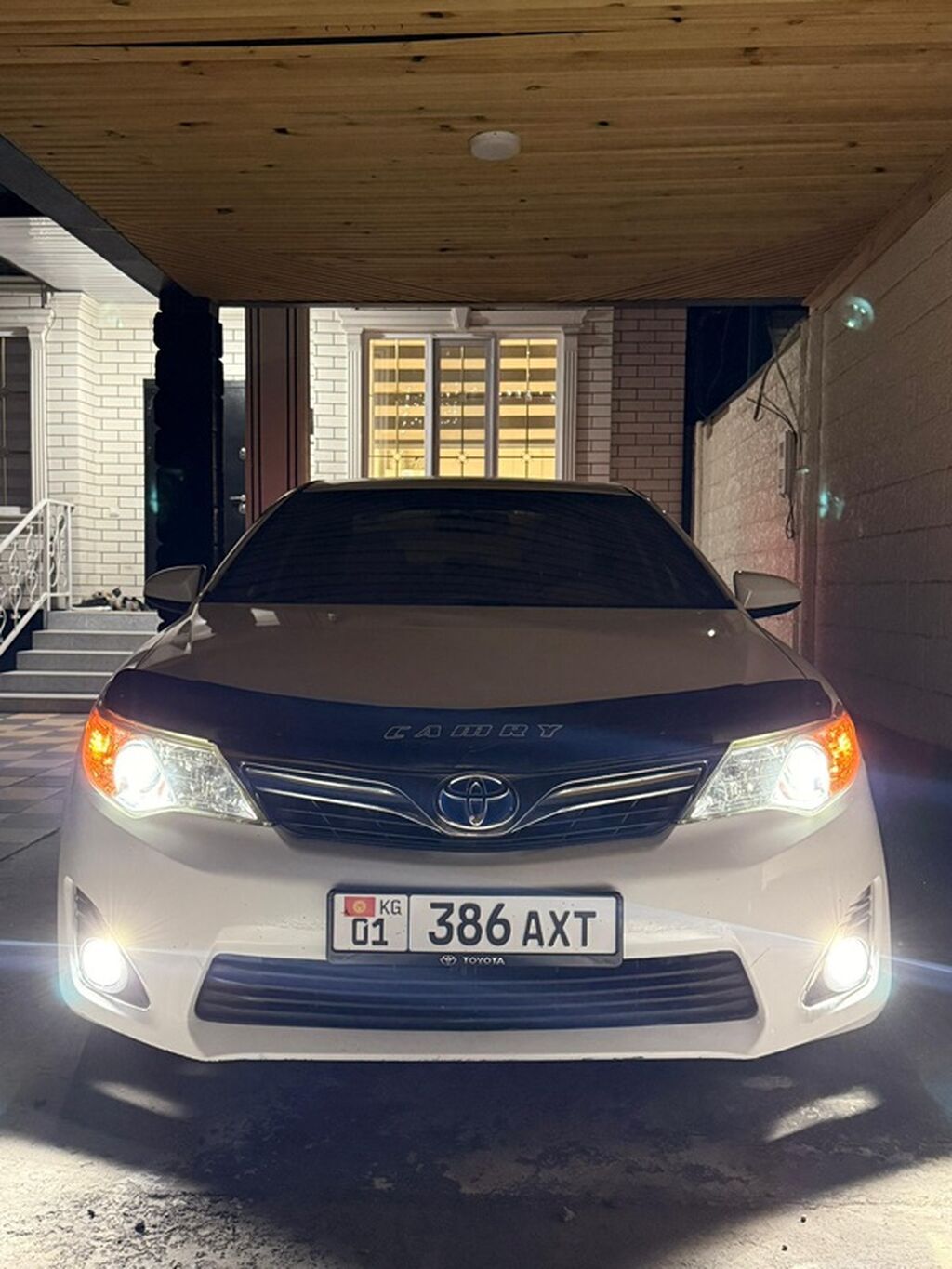 Toyota Camry: 2012 г., 2.5 л, Автомат, Гибрид, Седан: фото 3