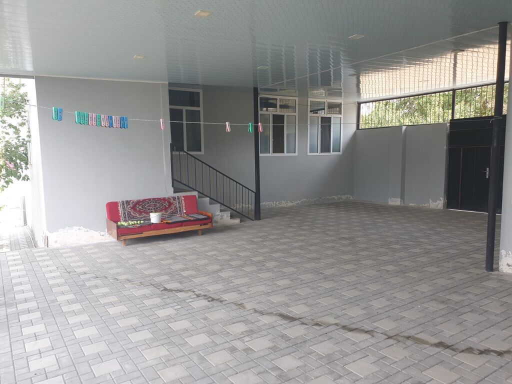 İsmayıllı rayon, Günəşli qəsəbəsində təcili həyətyanı ev satılır