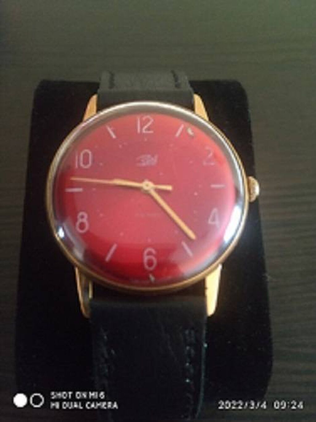 Часы сом. Позолоченные антикварные женские часы. Черные часы мужские. Часы сом. Часы soma.