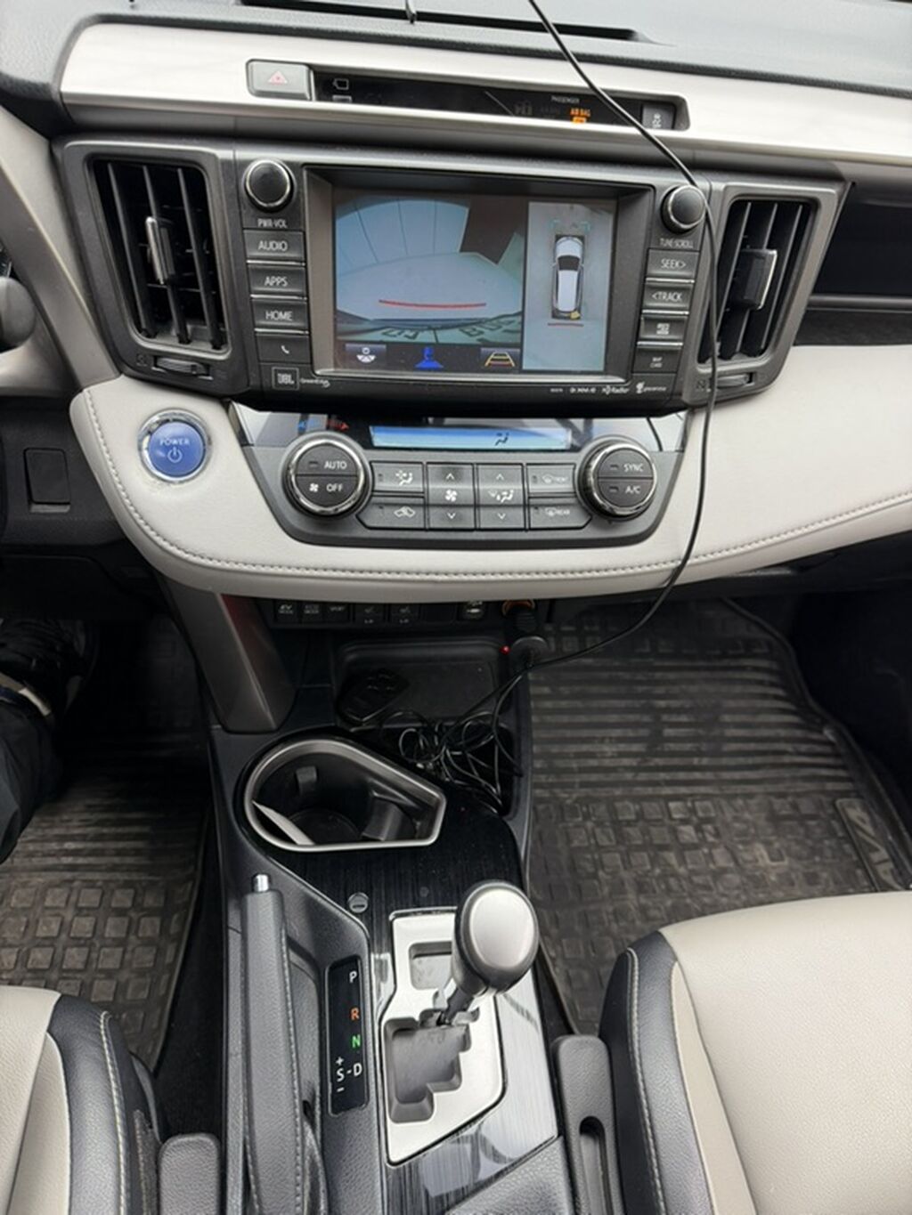 Toyota RAV4: 2016 г., 2.5 л, Вариатор, Гибрид, Кроссовер: фото 5