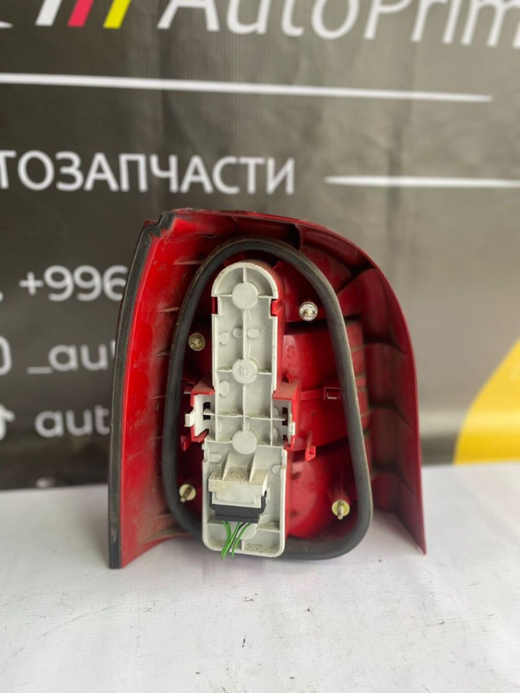 Задний правый стоп-сигнал Audi 1998 г., Б/у, Оригинал, Германия: фото 3
