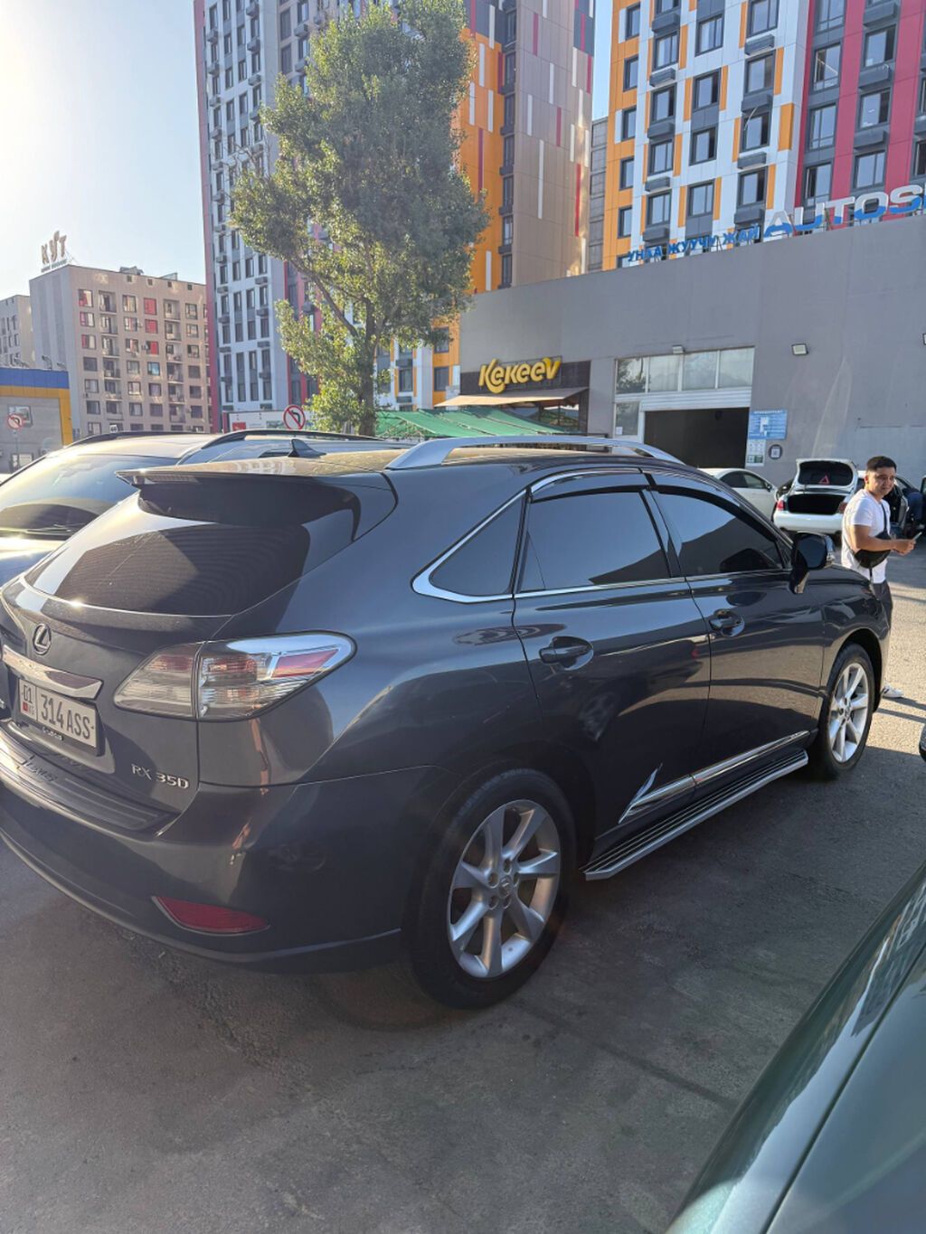 Lexus RX: 2010 г., 3.5 л, Автомат, Бензин, Кроссовер: фото 5