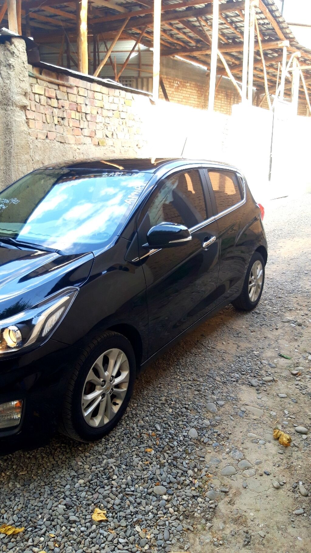 Chevrolet Spark: 2018 г., 1 л, Автомат, Бензин, Хэтчбэк: фото 2