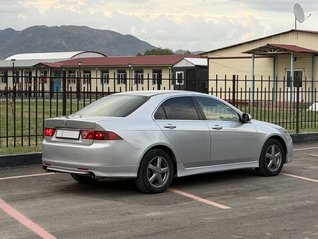 Honda Accord: 2004 г., 2.4 л, Механика, Бензин, Седан: фото 4