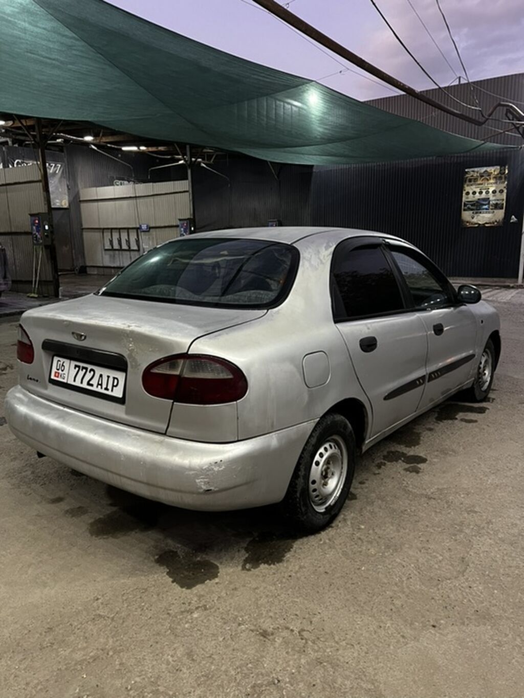 Daewoo Lanos: 1996 г., Механика, Бензин, Седан: фото 4