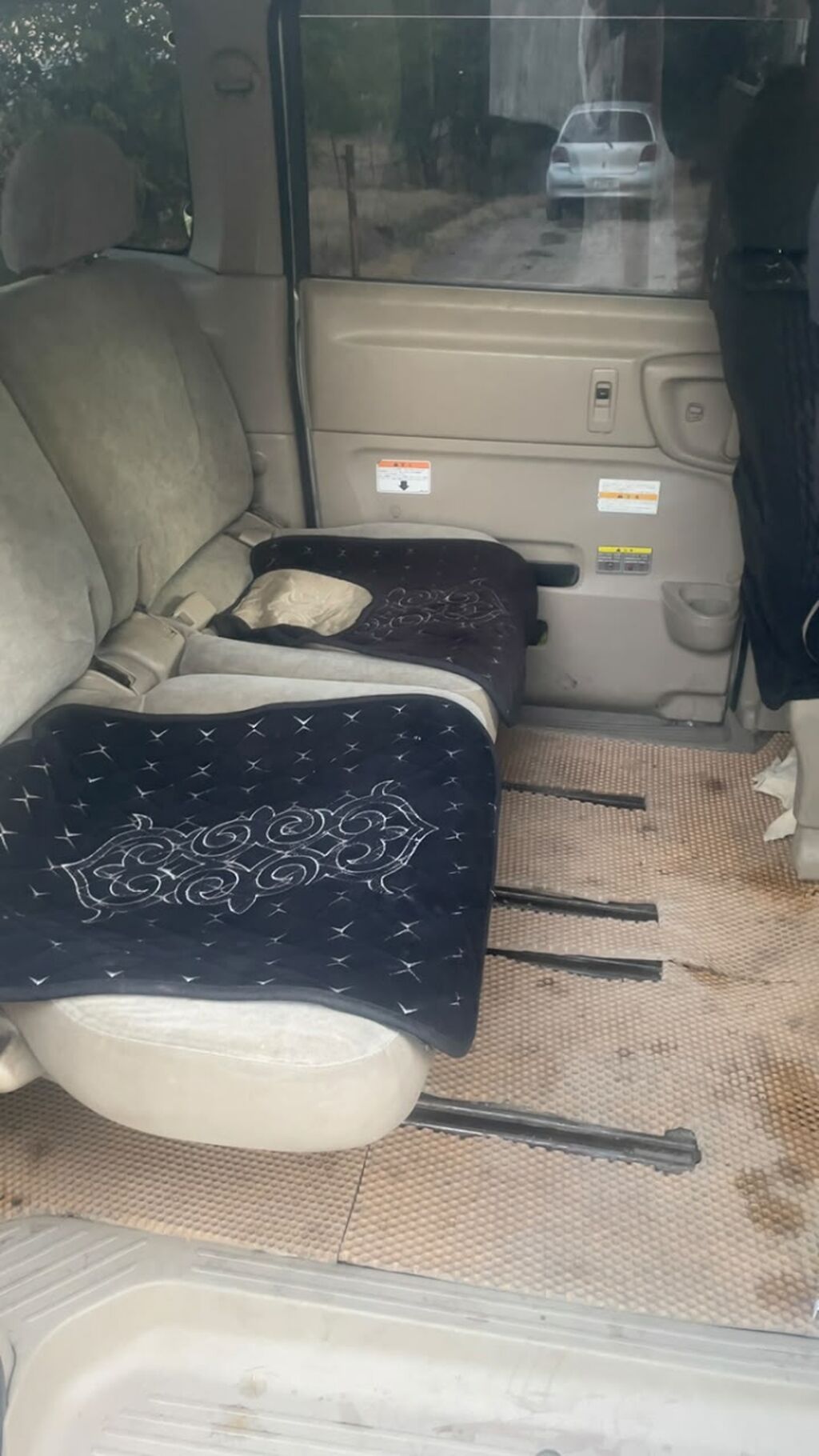 Nissan Serena: 2002 г., 2 л, Автомат, Минивэн: фото 7