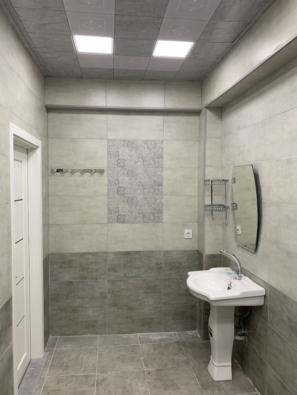 Xırdalan şəhəri, AAAF Park yaşayış kompleksi, 25-ci küçə, 5-ci bina