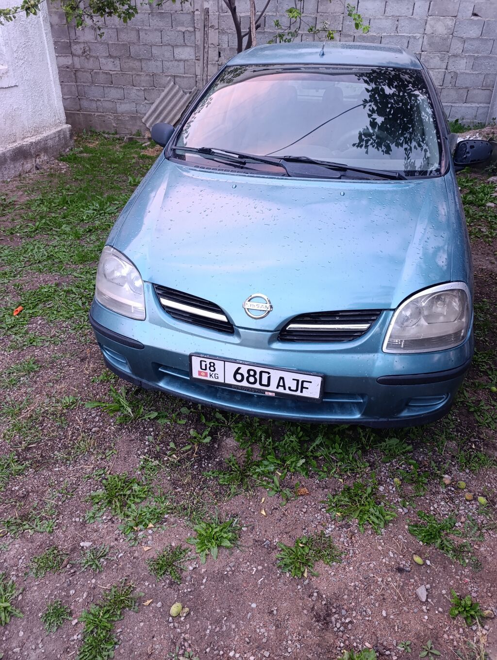 Продаю Nissan Almera Tino 2003 г. выпуска газ/бензин 1.8 состояние
