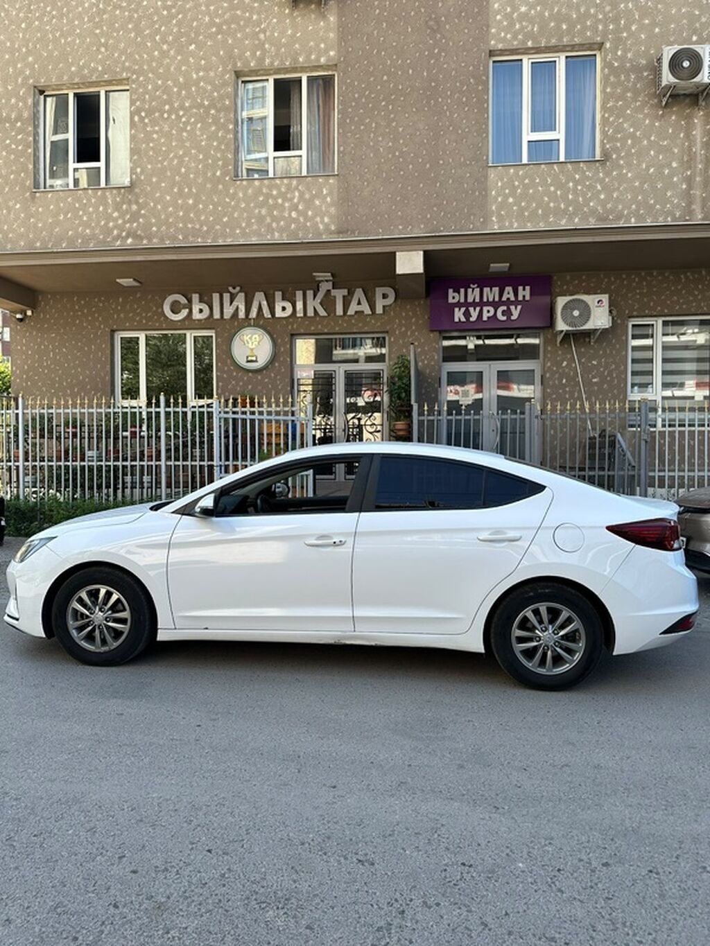 Hyundai Avante: 2019 г., 1.6 л, Автомат, Газ, Седан: фото 6