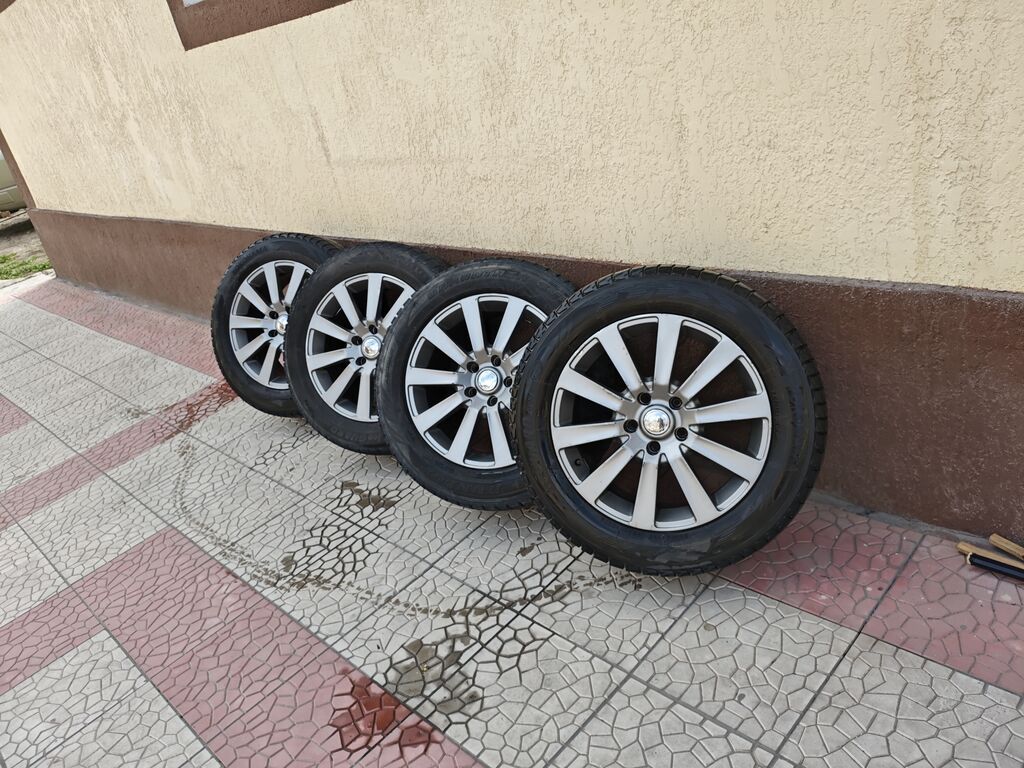 Комплект из 4 колес в сборе: литые диски Toyota + зимние шины: фото 2