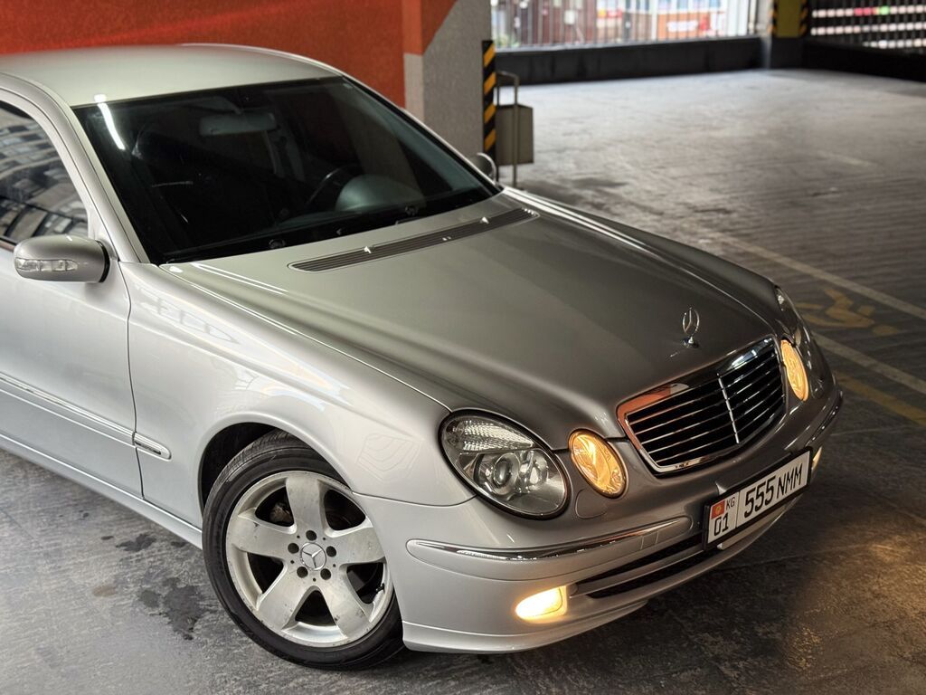 Mercedes-Benz E-Class: 2003 г., 3.2 л, Автомат, Бензин, Седан: фото 3