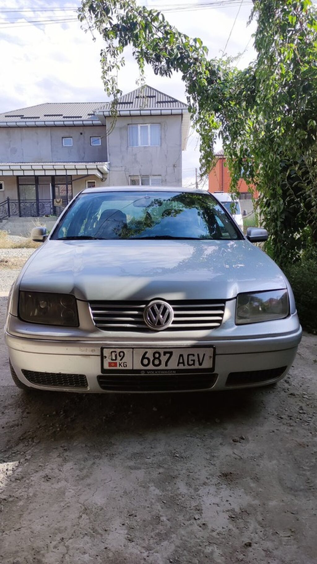 Volkswagen Bora: 2002 г., 1.6 л, Автомат, Бензин, Седан: фото 1