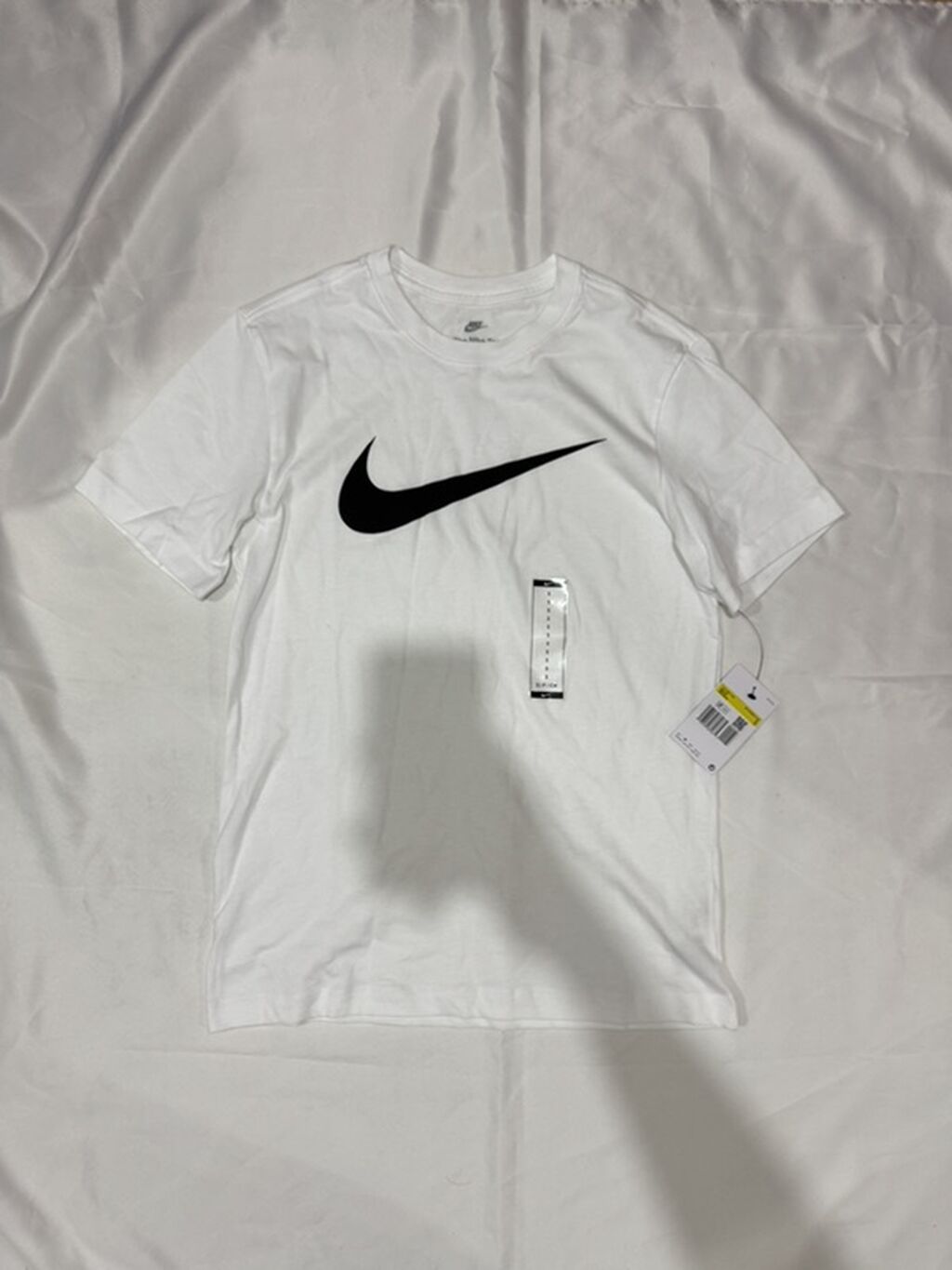 Мужская футболка, S, Nike, Новый, цвет - Белый, Самовывоз: фото 1