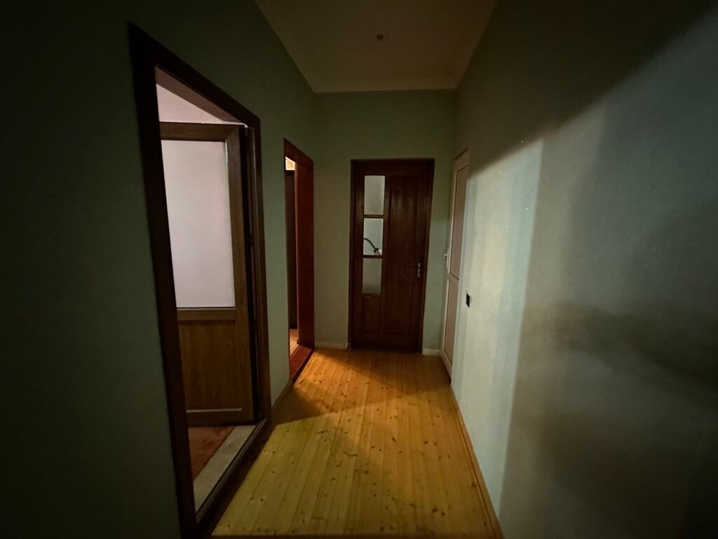 3 otaqlı, 110 kv. m, Kredit yoxdur, Orta təmir