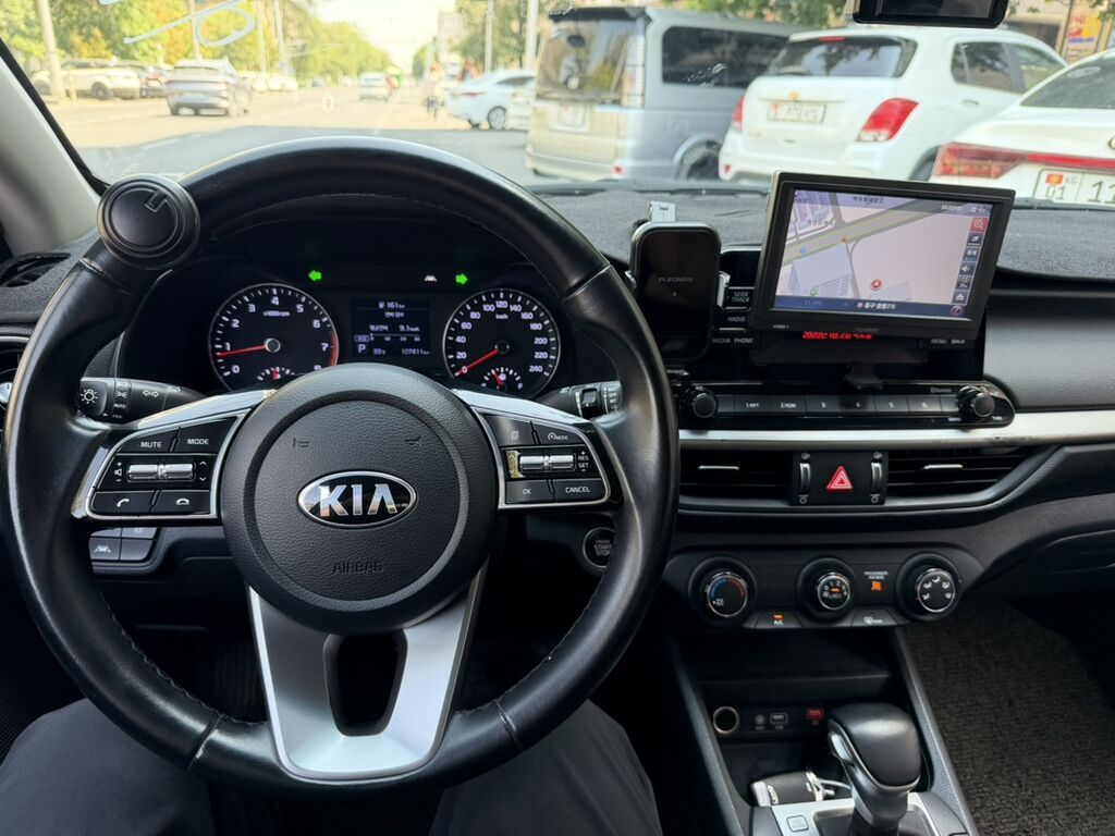 Kia K3: 2021 г., 1.6 л, Автомат, Бензин, Седан: фото 8
