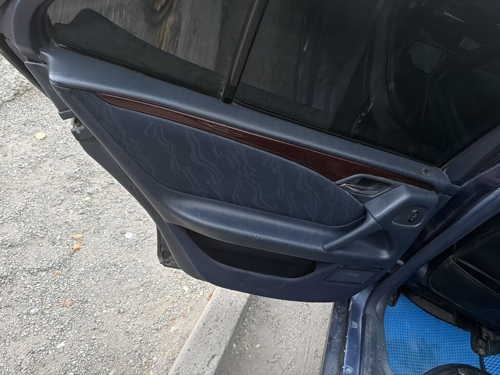 Mercedes-Benz E-Class: 1998 г., 2 л, Автомат, Газ, Седан: фото 4