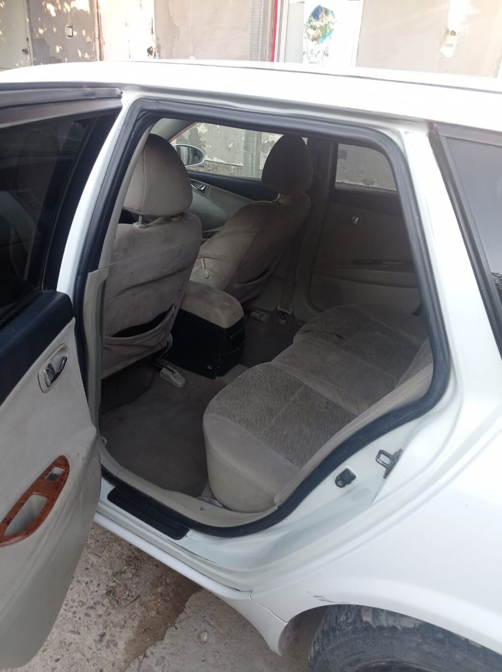 Nissan Primera: 2003 г., 2 л, Автомат, Универсал: фото 2