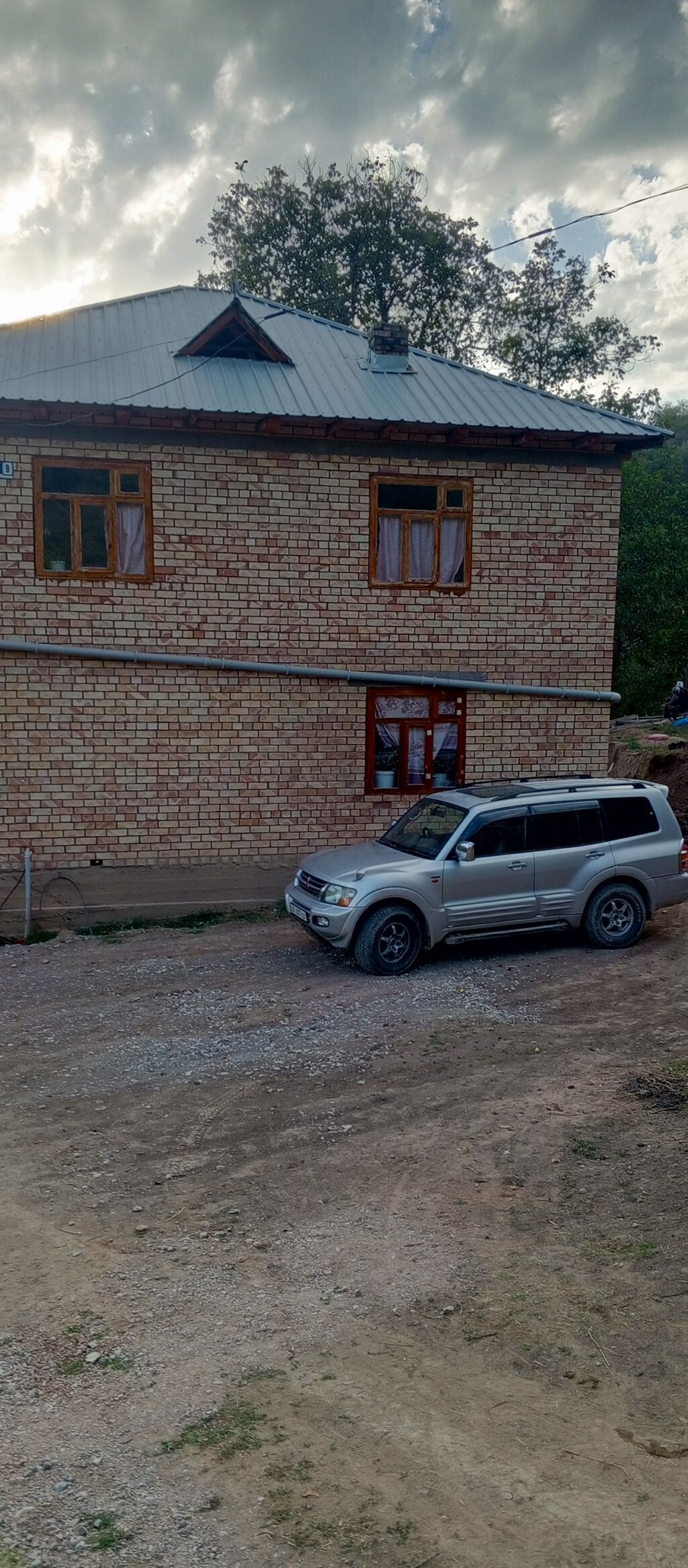 Mitsubishi Pajero: 1999 г., 3.5 л, Автомат, Бензин, Внедорожник: фото 8