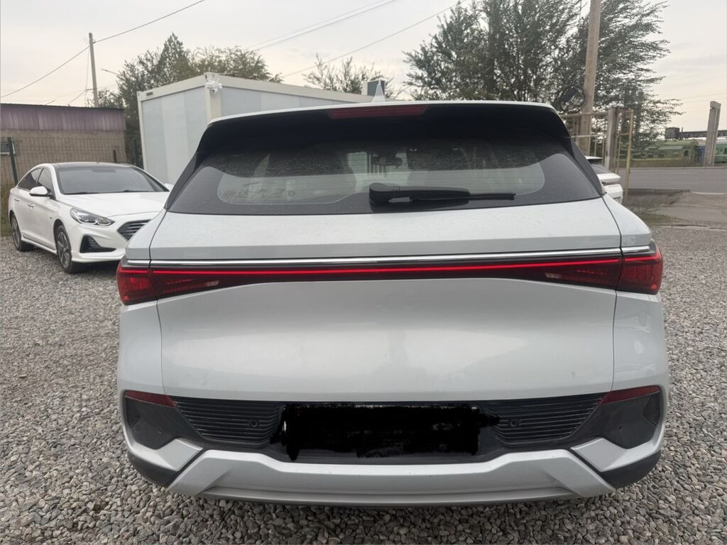 BYD Song Plus: 2022 г., 0.1 л, Автомат, Гибрид, Кроссовер: фото 6