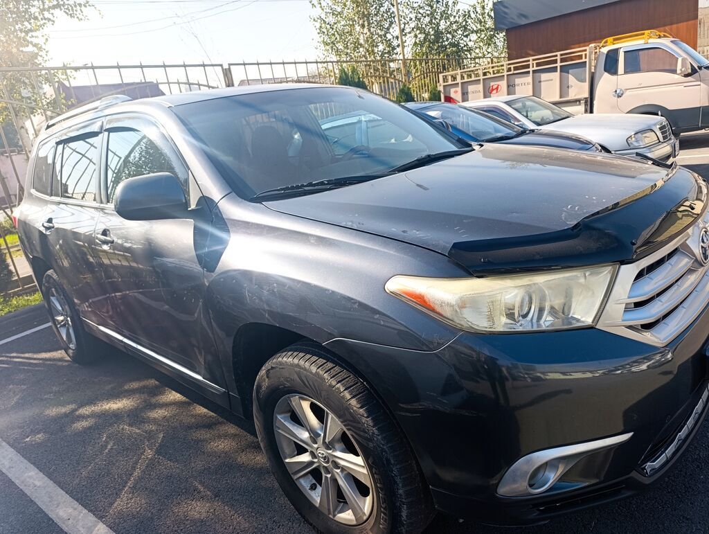 Toyota Highlander: 2011 г., 3.5 л, Автомат, Бензин, Минивэн: фото 3