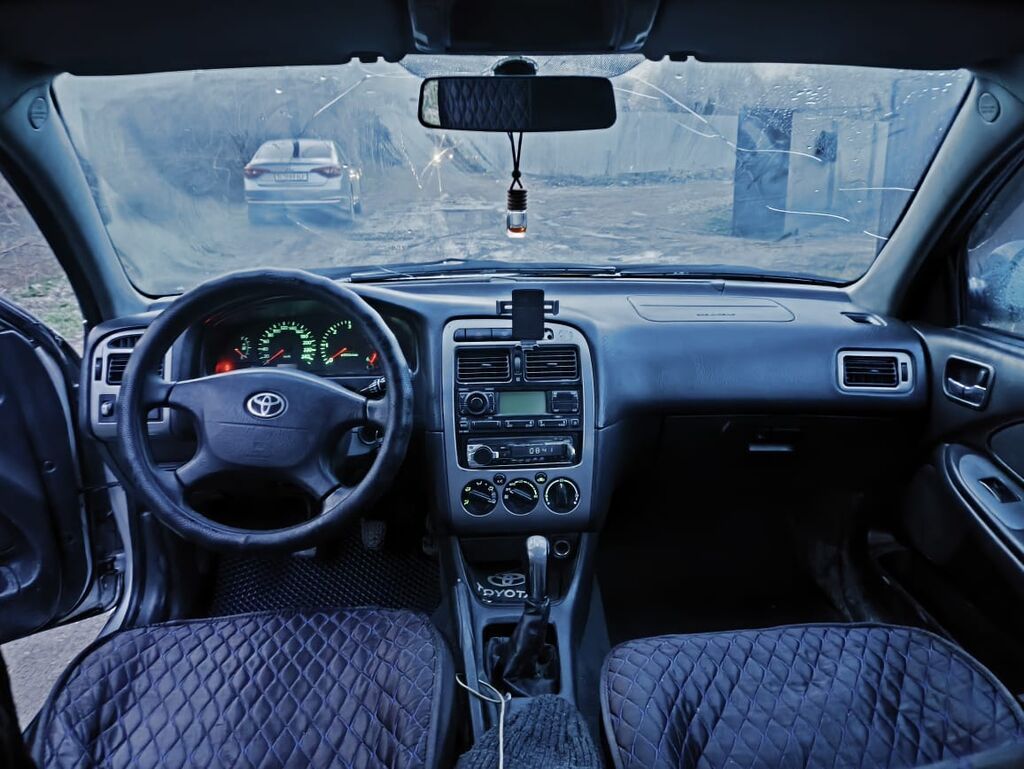 Toyota Avensis: 2002 г., 2 л, Механика, Дизель, Седан: фото 7