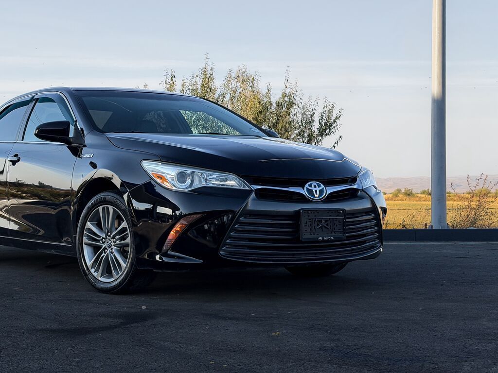 Toyota Camry: 2015 г., 2.5 л, Гибрид, Седан: фото 4