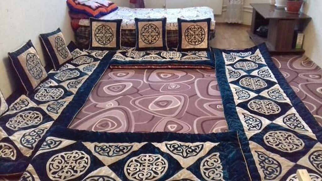 Төшөк икаялары. Курпе казахские. Корпешки казахские. Жер тошок. Тошок жууркан.