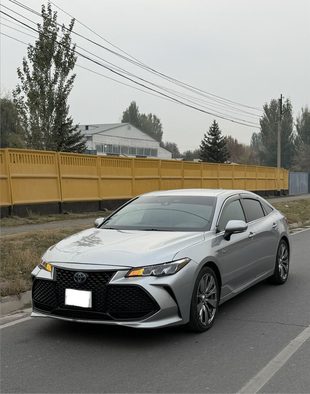 Toyota Avalon: 2019 г., 2.5 л, Автомат, Гибрид, Седан: фото 2