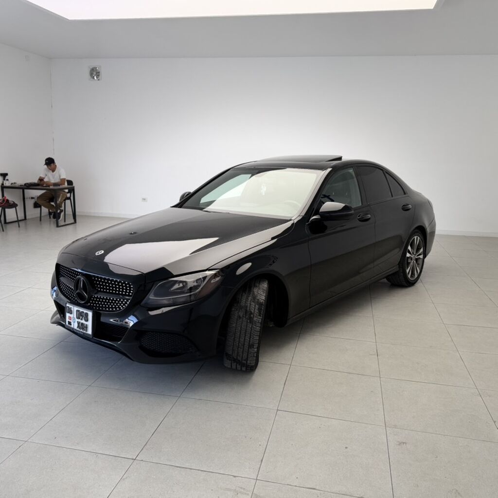 Mercedes-Benz C-Class: 2018 г., 2 л, Автомат, Бензин, Седан: фото 1