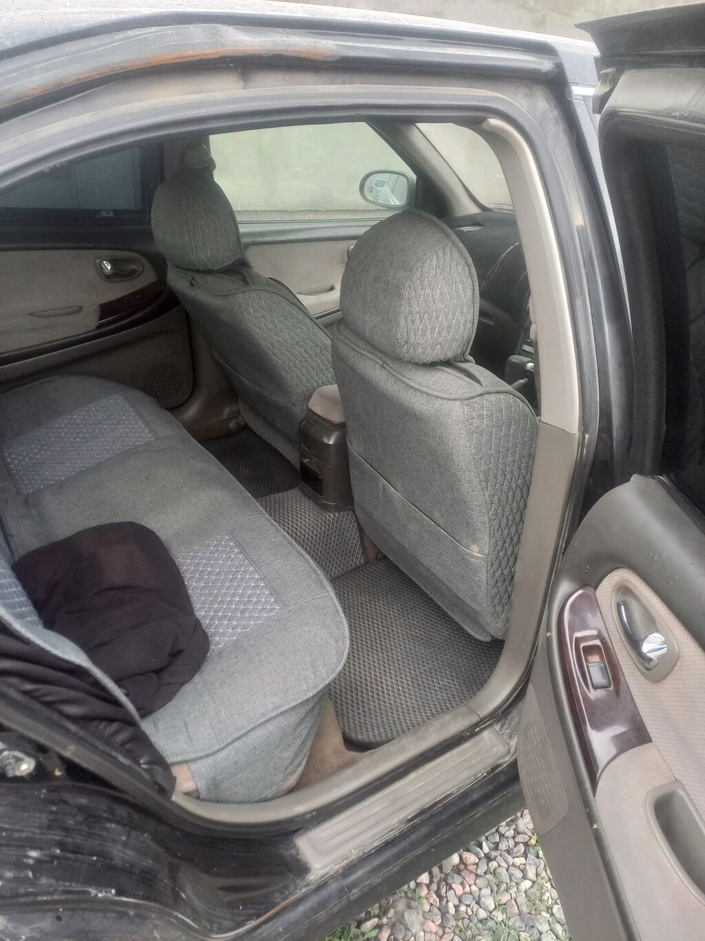 Nissan Cefiro: 2000 г., 2 л, Автомат, Бензин, Седан: фото 2