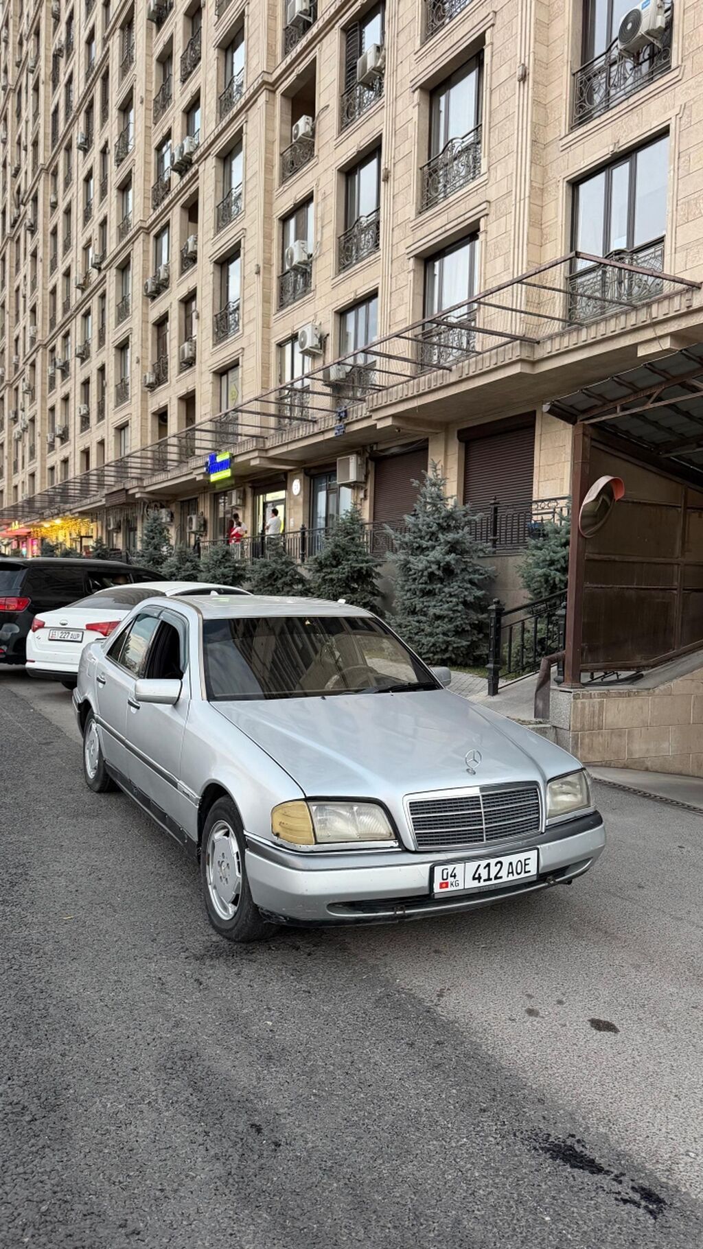 Mercedes-Benz C-Class: 1993 г., 1.8 л, Механика, Бензин, Седан: фото 1