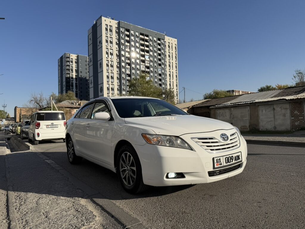 Toyota Camry: 2007 г., 2.4 л, Автомат, Бензин, Седан: фото 2