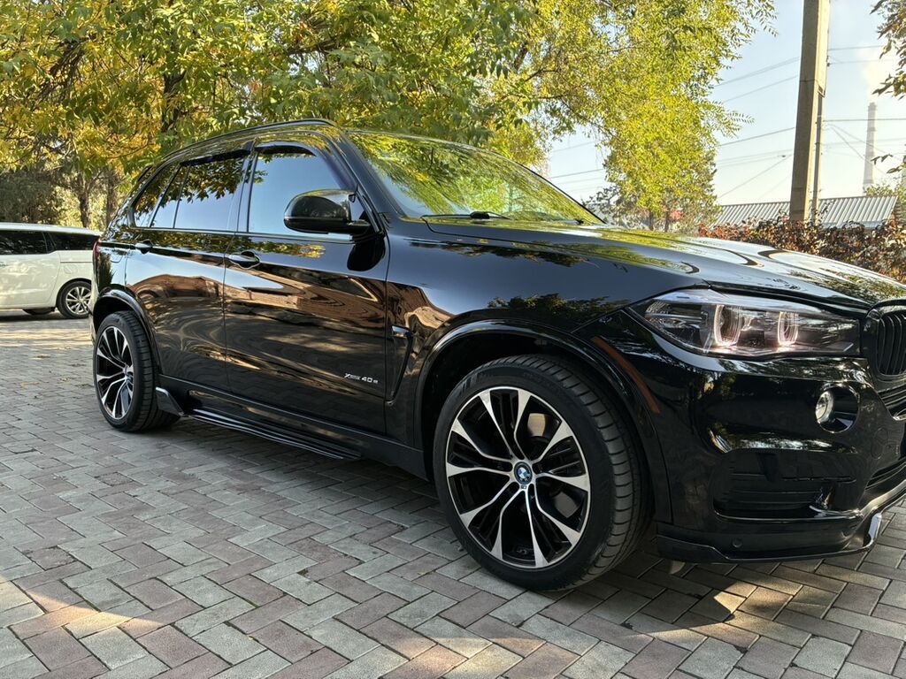 BMW X5: 2017 г., 2 л, Автомат, Гибрид, Кроссовер: фото 2