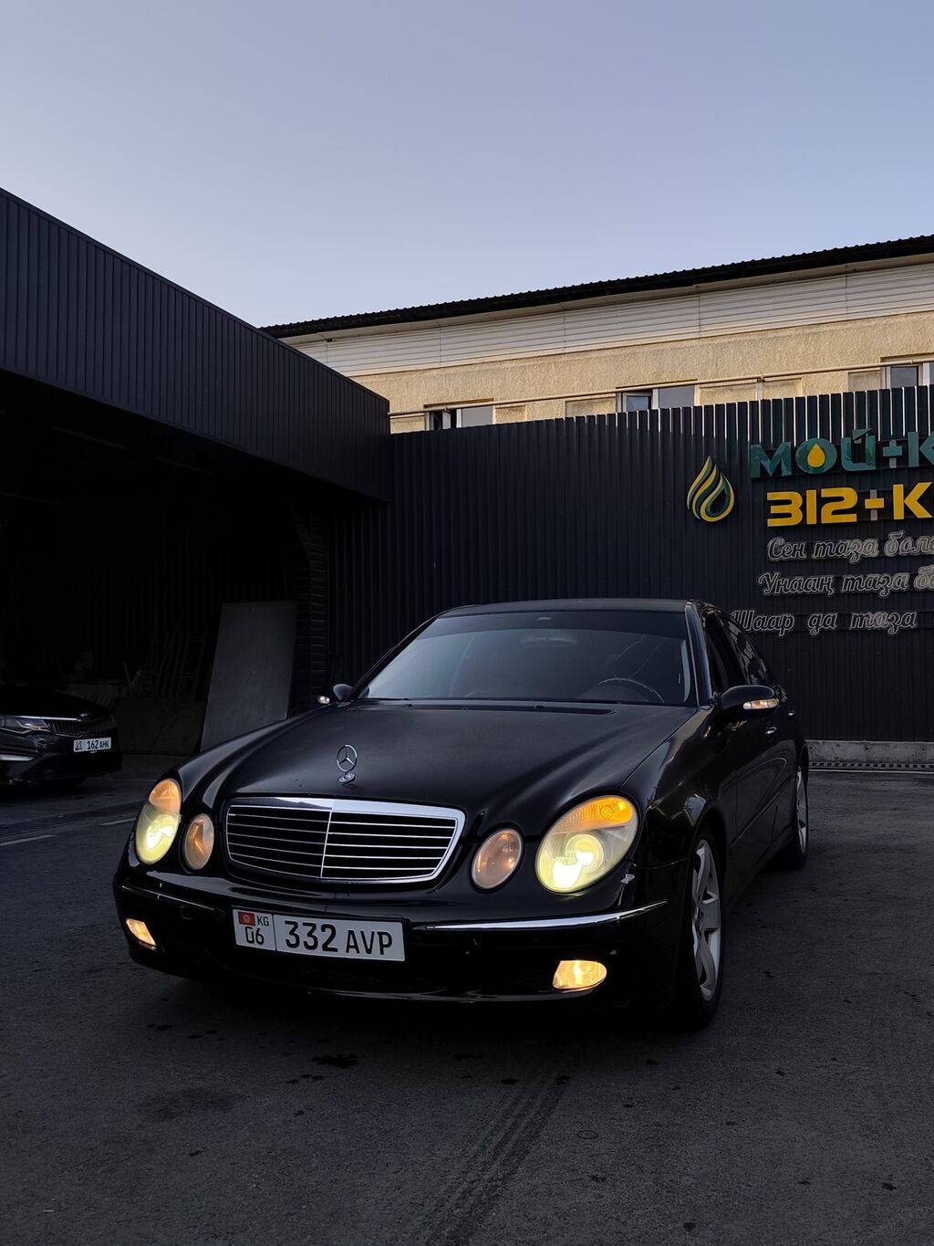 Mercedes-Benz E-Class: 2003 г., 3.2 л, Автомат, Бензин, Седан: фото 2