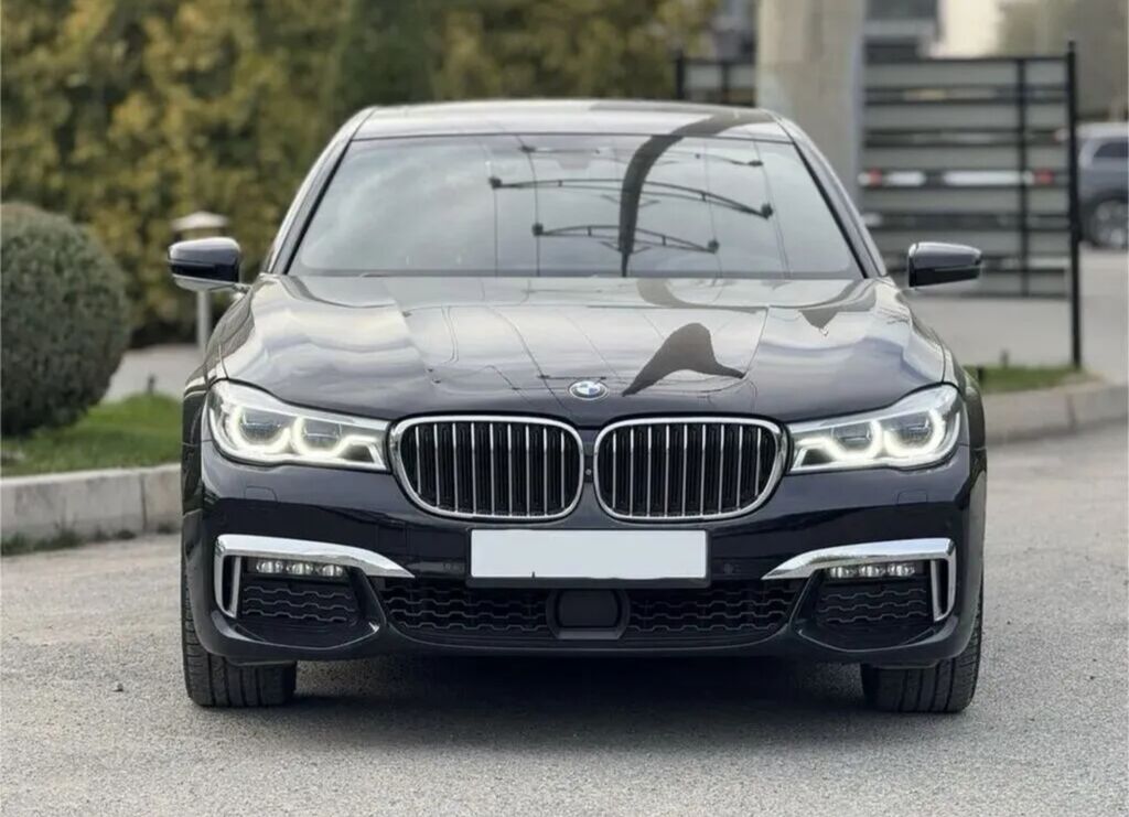 BMW 7 series: 2018 г., 3 л, Автомат, Бензин, Седан: фото 3