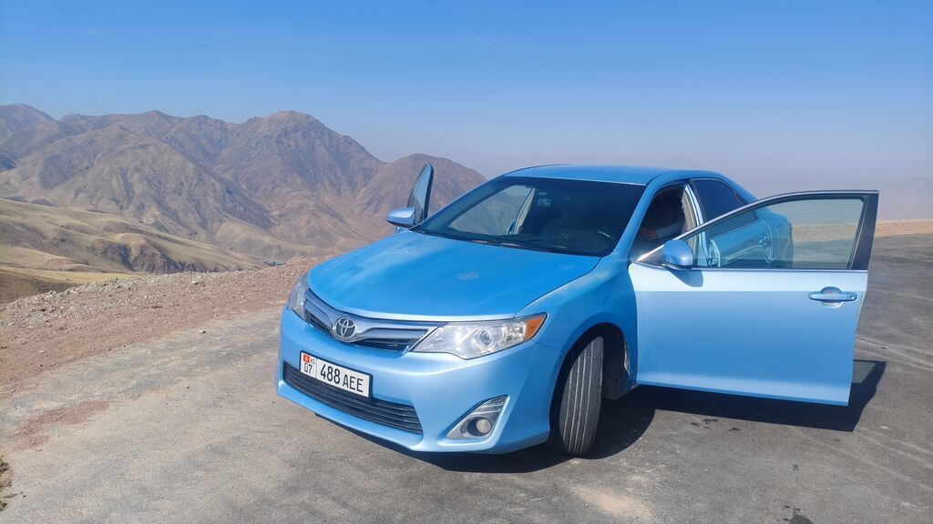 Toyota Camry: 2012 г., 2.5 л, Автомат, Бензин, Седан: фото 1