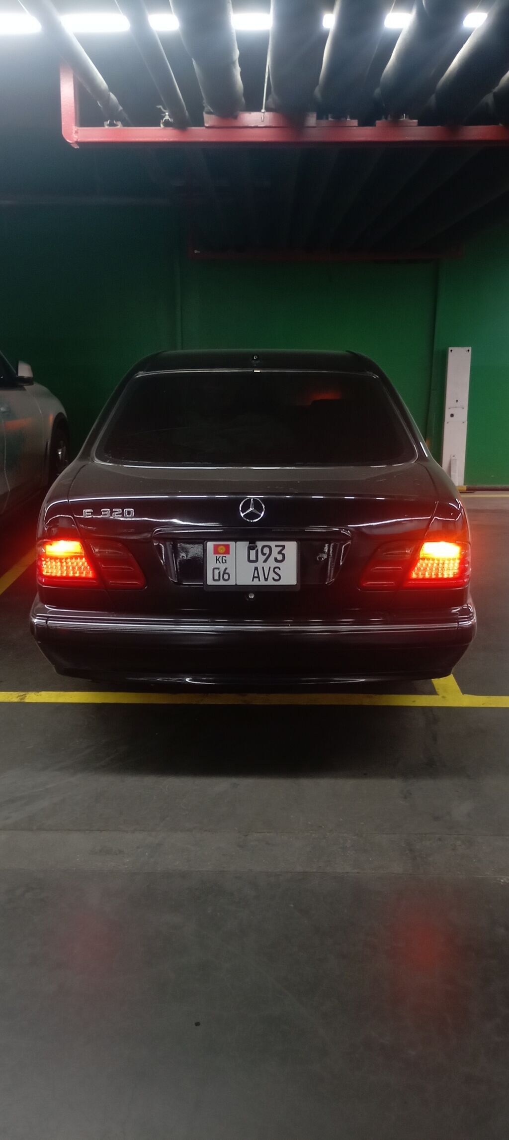 Mercedes-Benz E-Class: 2000 г., 3.2 л, Автомат, Бензин, Седан: фото 2