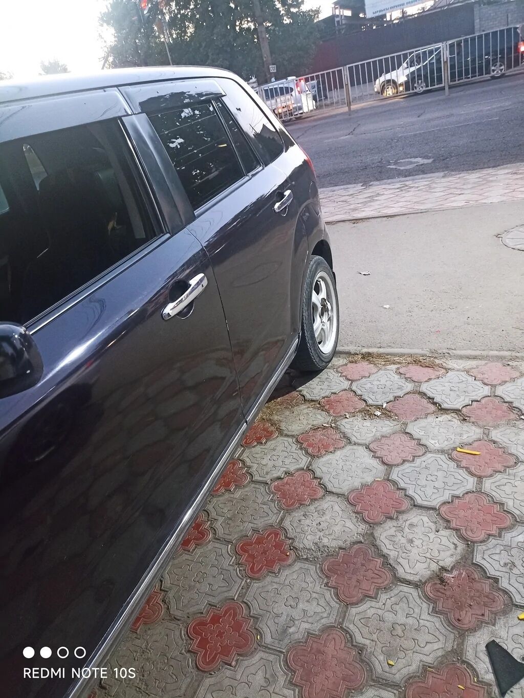 Mazda Verisa: 2005 г., 1.5 л, Автомат, Бензин, Хэтчбэк: фото 5
